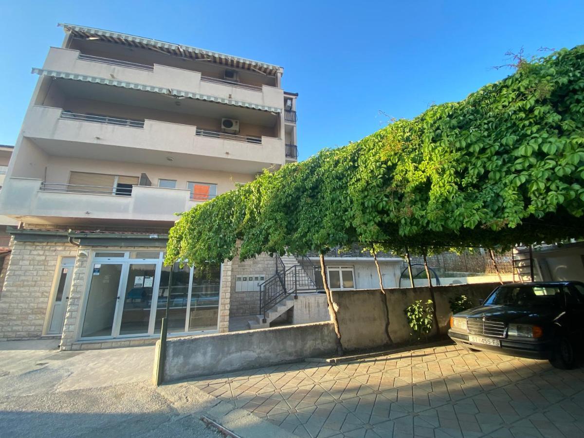 Attractive High Quality Friendly Apartment Split Eksteriør billede